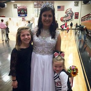 Meet your Posher, Emma beth